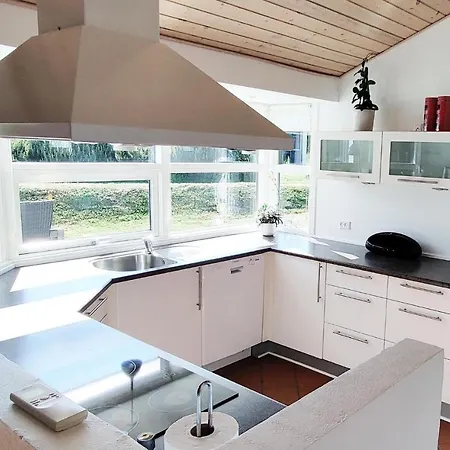 Gorgeous In Aakirkeby With Kitchen Tatil Evi